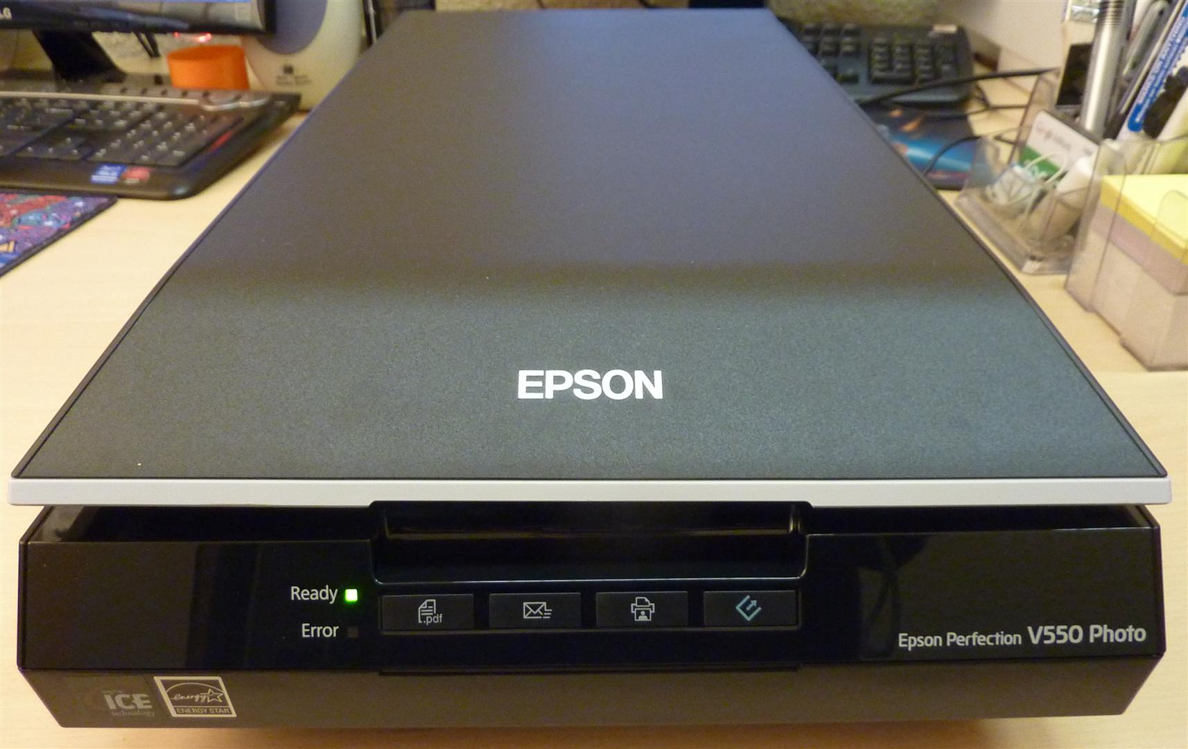 Epson V550